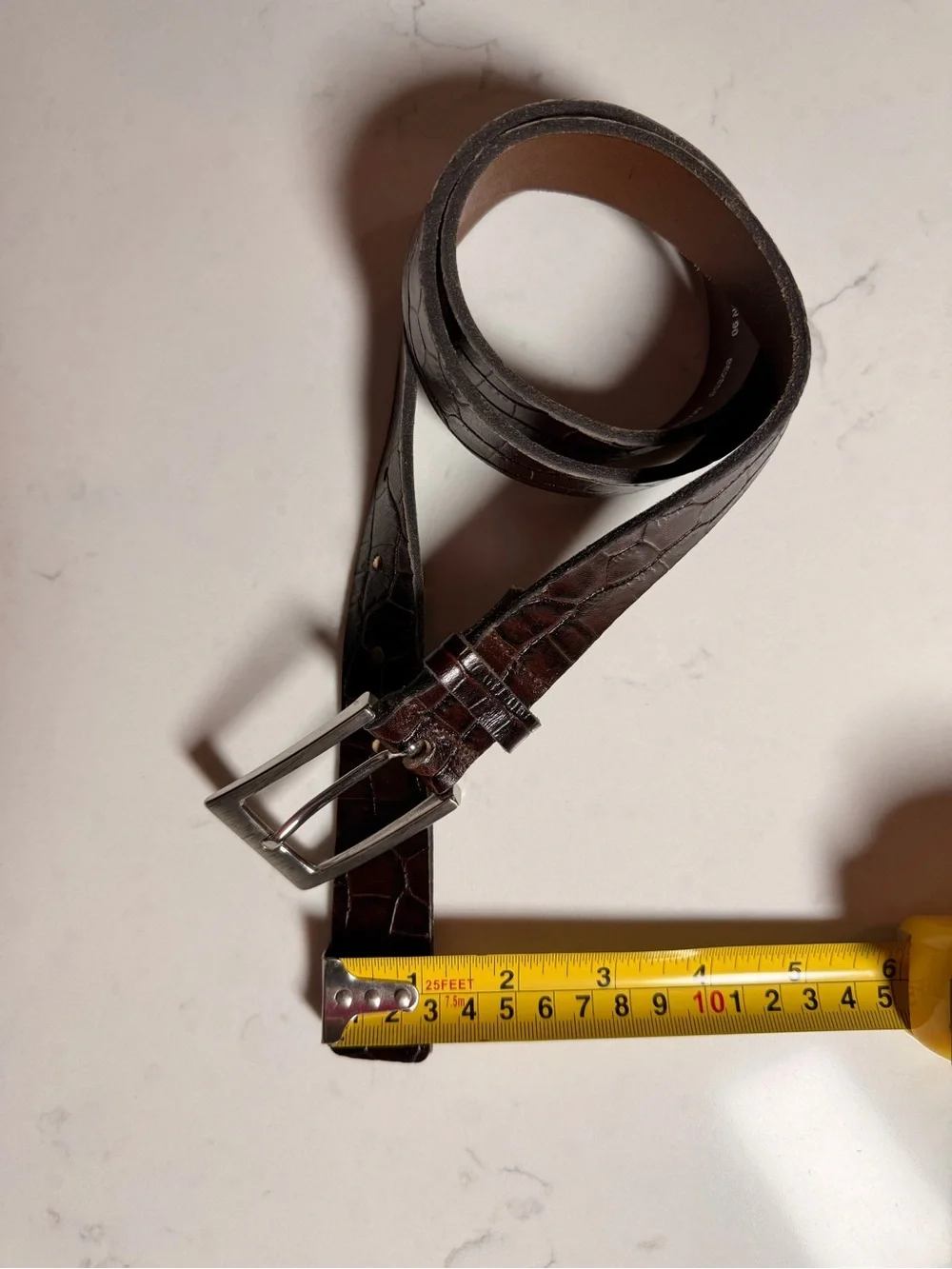 H&M Men’s Brown Leather Belt Size 35-36 Made in Sweden Classic Silver Buckle